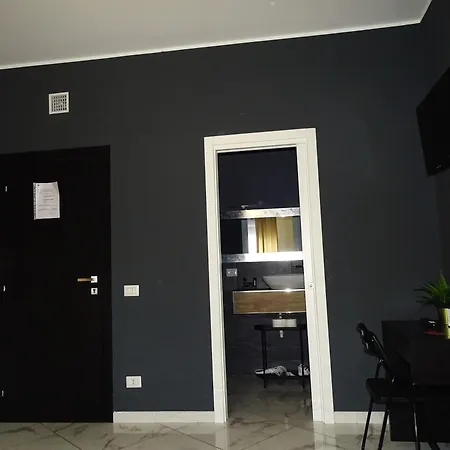 Lh Guest House